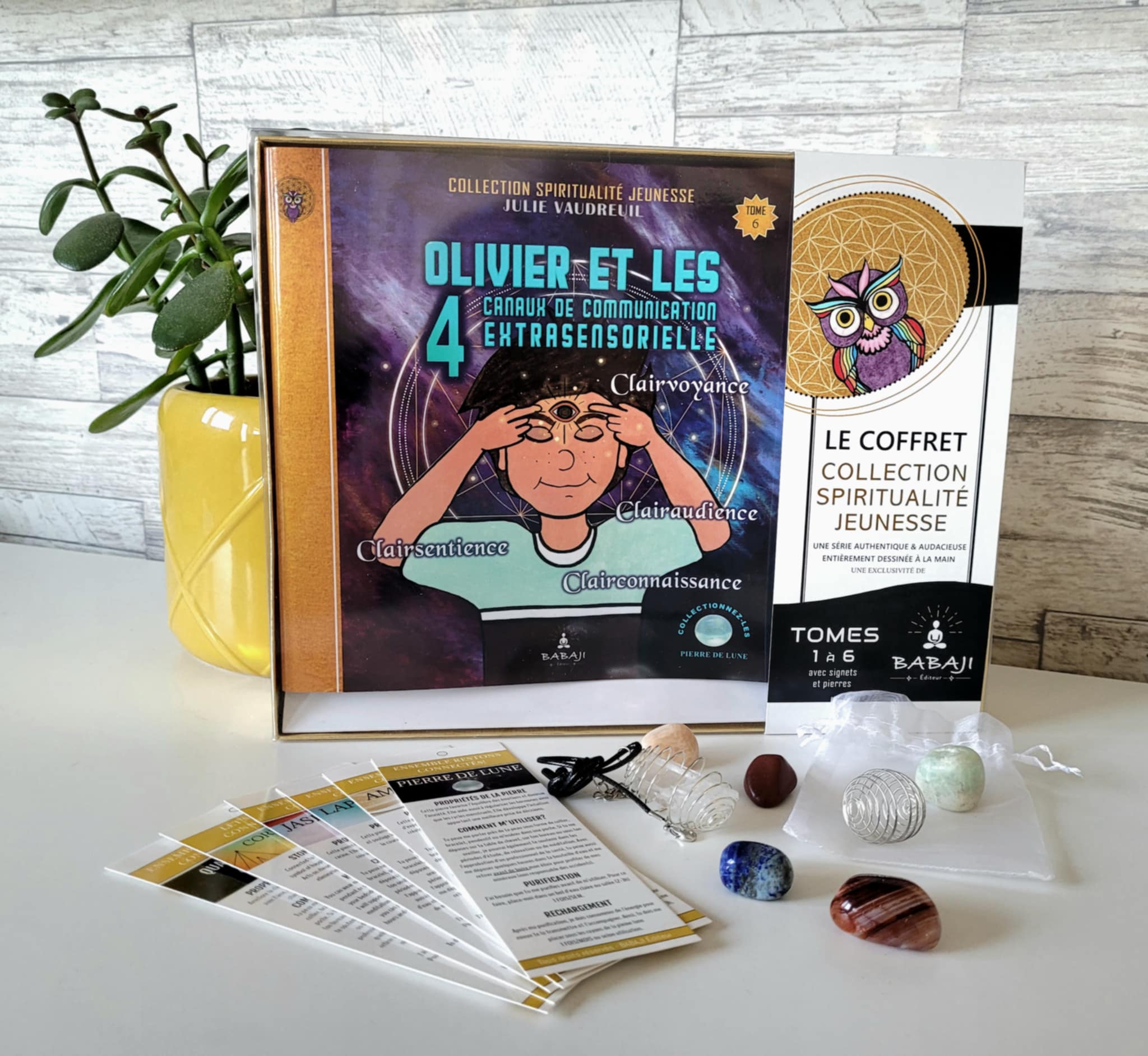 Coffret - Collection Spiritualité Jeunesse Coffret - TOMES 1 à 6 de la Collection Spiritualité Jeunesse avec signets et pierres semi-précieuses.